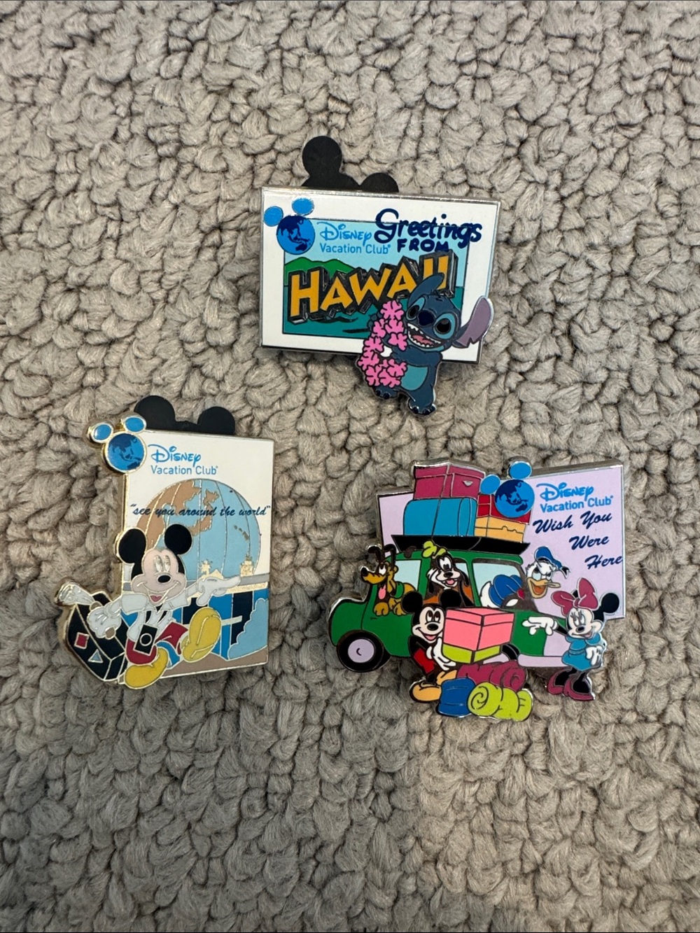Disney Vacation Club Travel Character Pins – Hawaii, Glove, Car